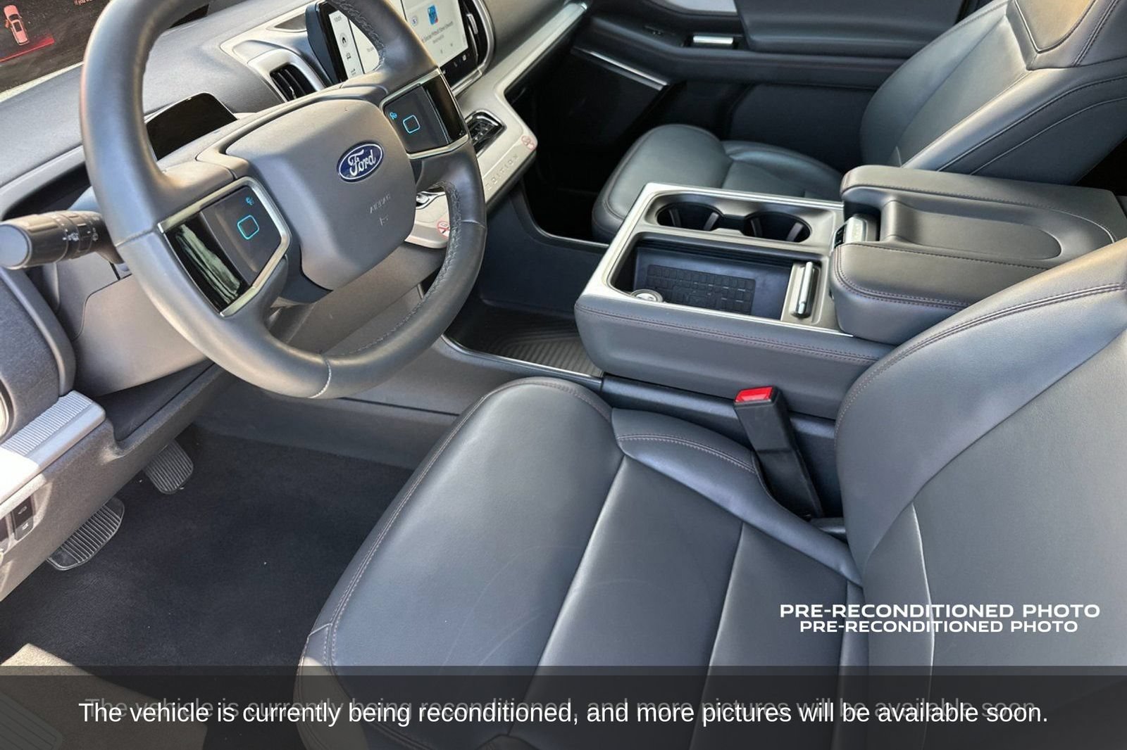 Used 2025 Ford Expedition Max Active AWD/4WD image 12