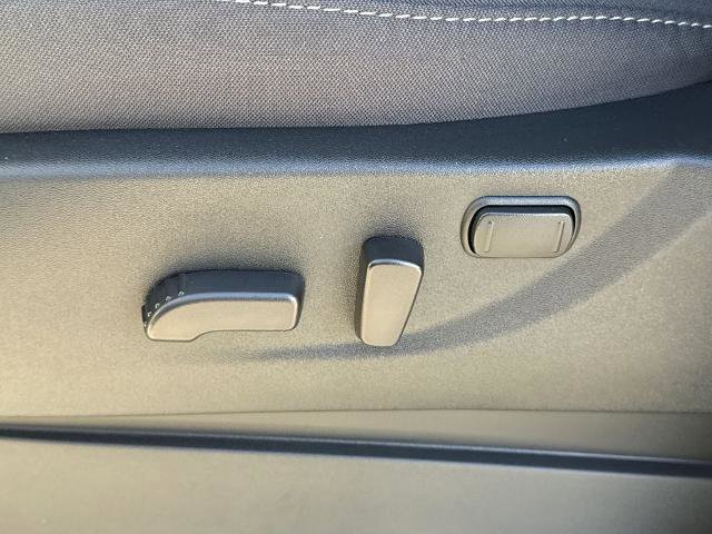 Certified 2025 Nissan Frontier SV image 18