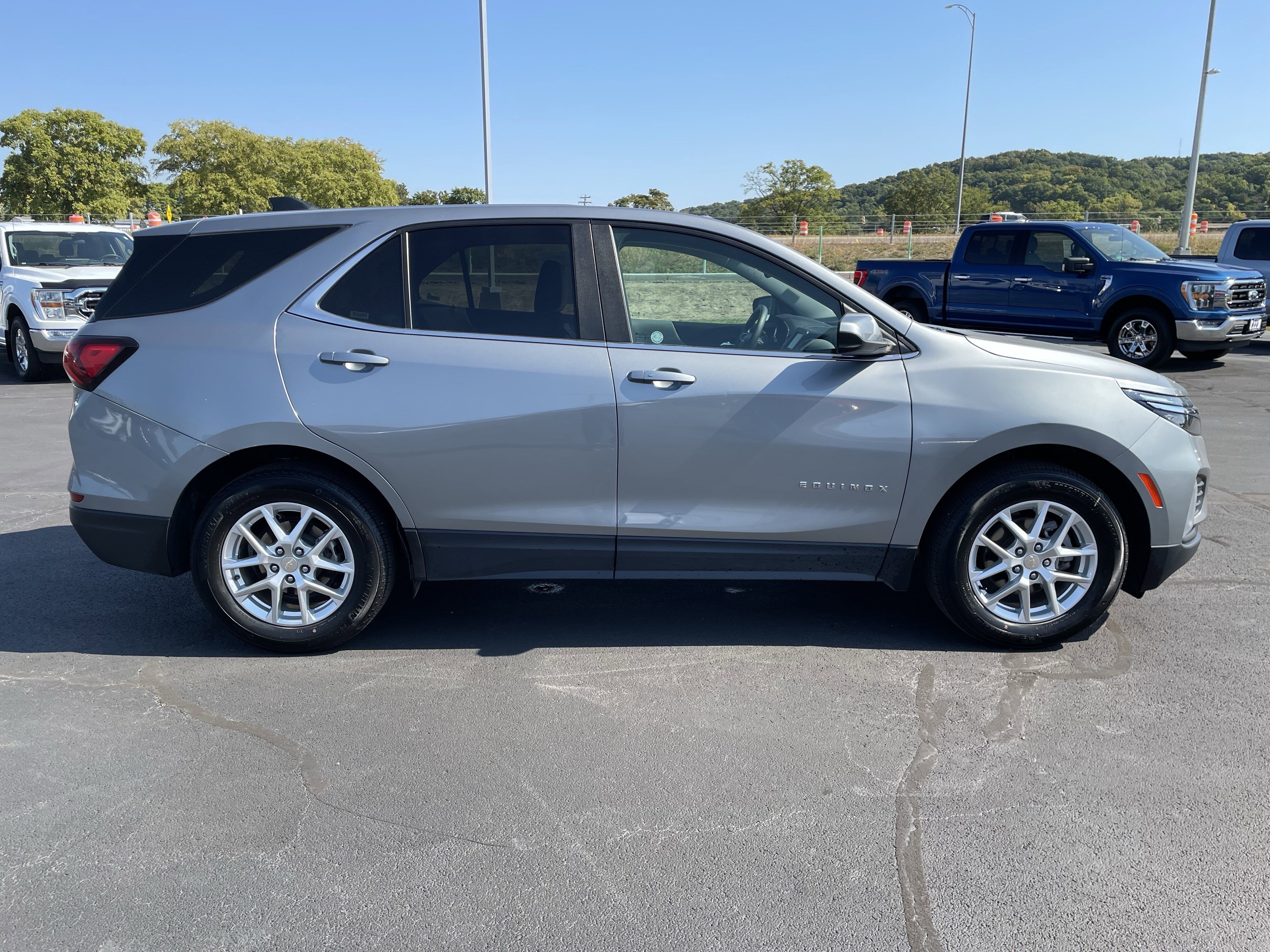 Used 2023 Chevrolet Equinox LT image 8