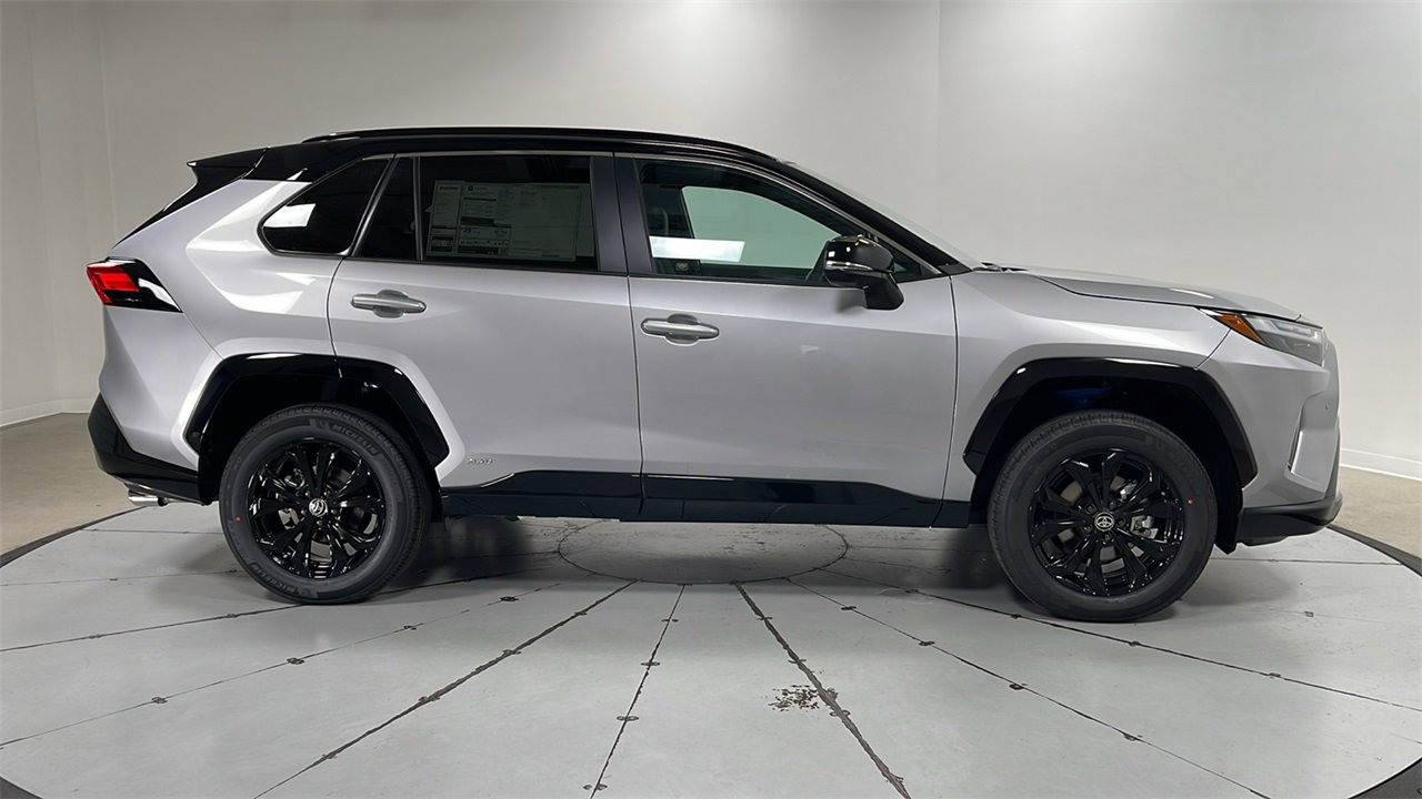 New 2025 Toyota RAV4 XSE image 6