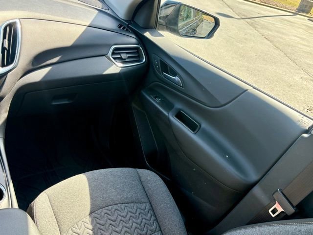 Used 2024 Chevrolet Equinox LT w/ LPO, Floor Liner Package image 24
