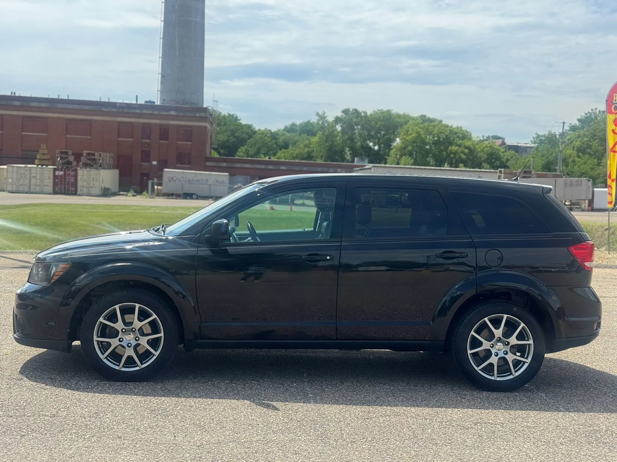 Used 2017 Dodge Journey GT w/ Driver Convenience Group AWD/4WD image 4