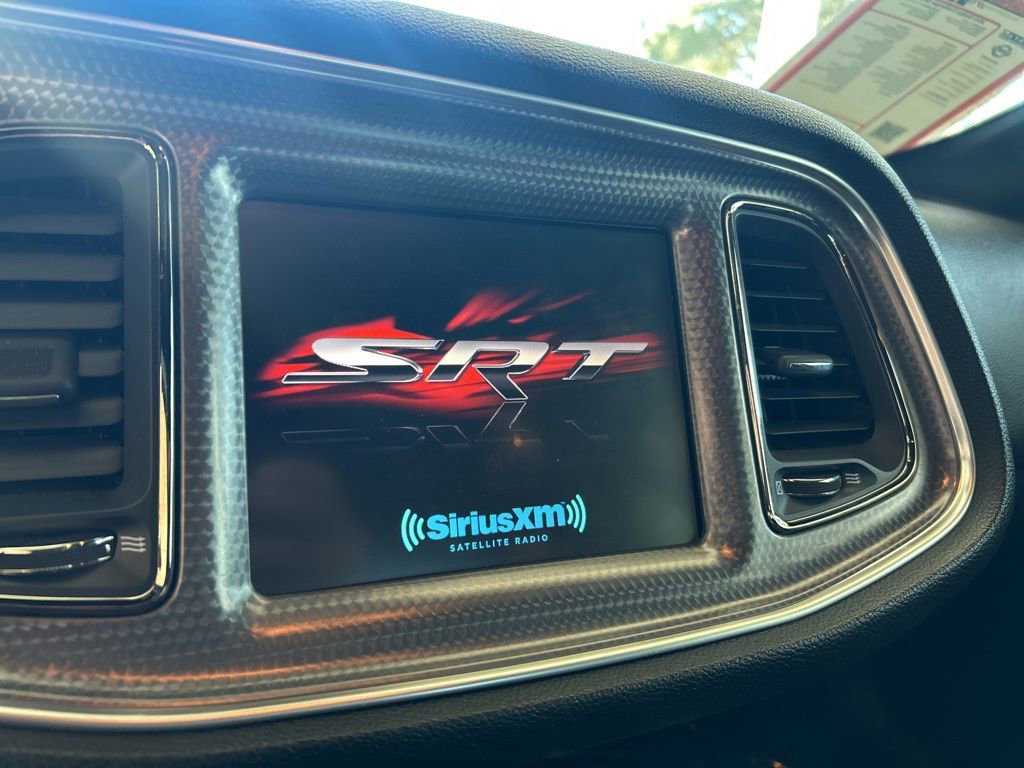 Used 2015 Dodge Challenger SRT Hellcat image 7