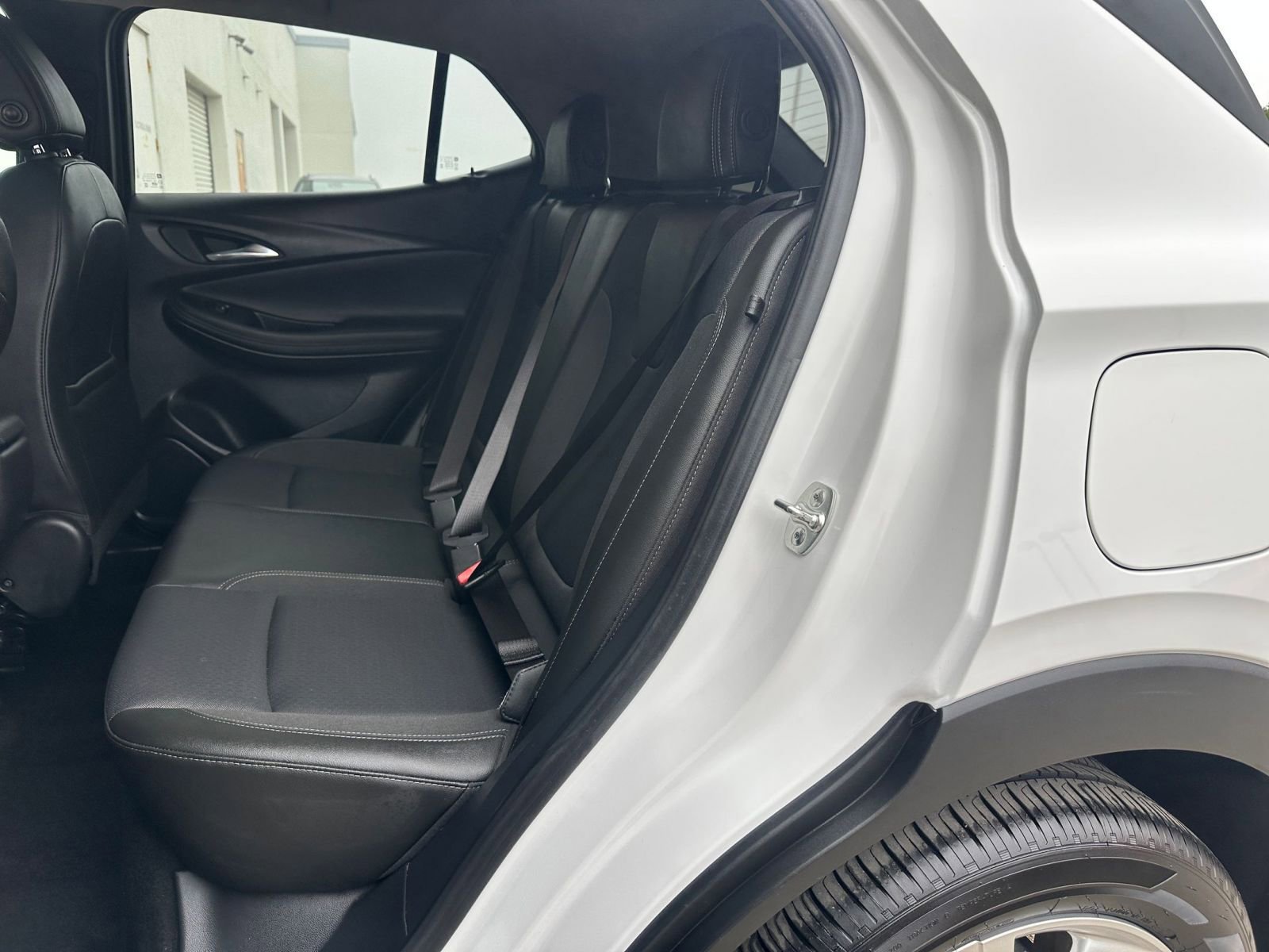 Used 2025 Buick Encore GX Preferred image 37