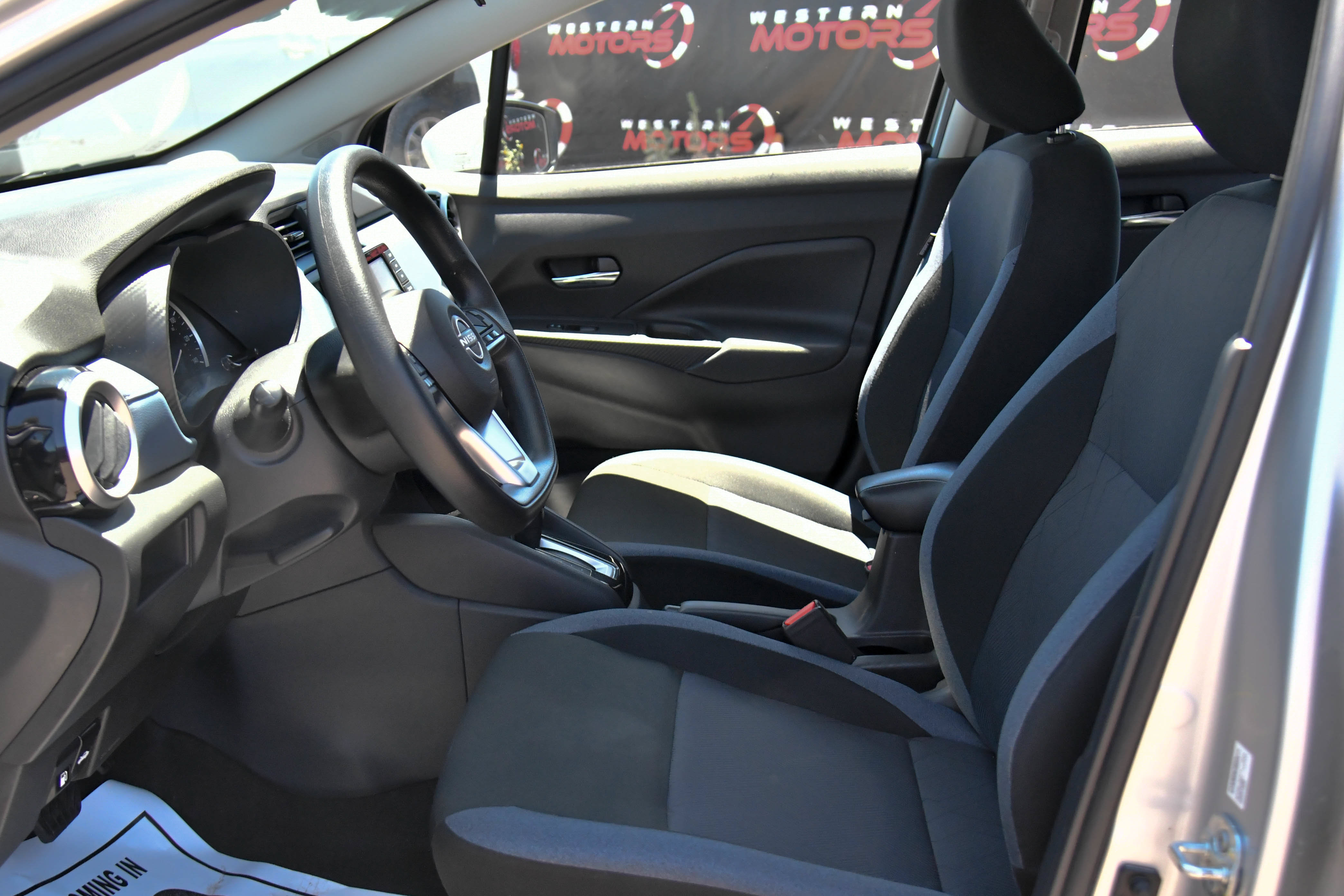 Used 2025 Nissan Versa SV FWD image 16