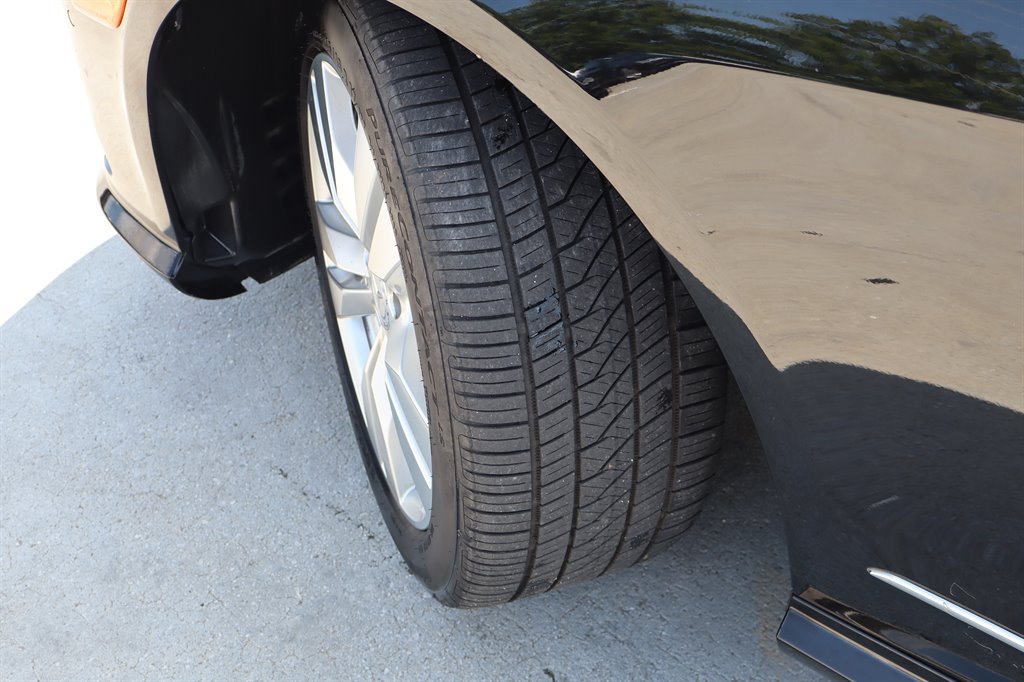 Used 2013 Mercedes-Benz E 350 BlueTEC Sedan image 10