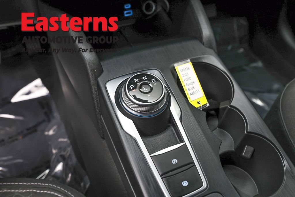 Used 2023 Ford Escape Active w/ Tech Pack #1 AWD/4WD image 13