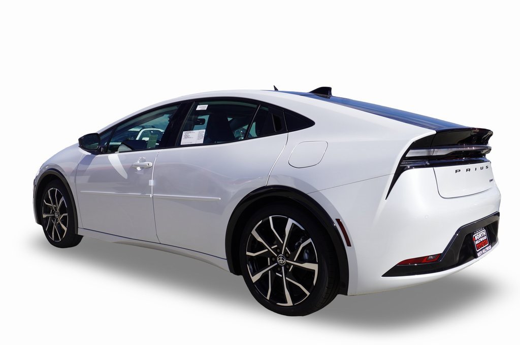 New 2026 Toyota Prius Plug-In Hybrid image 6