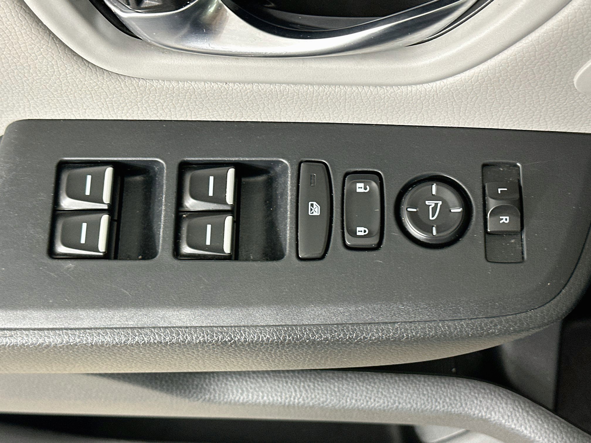 Used 2023 Honda Pilot EX-L image 15