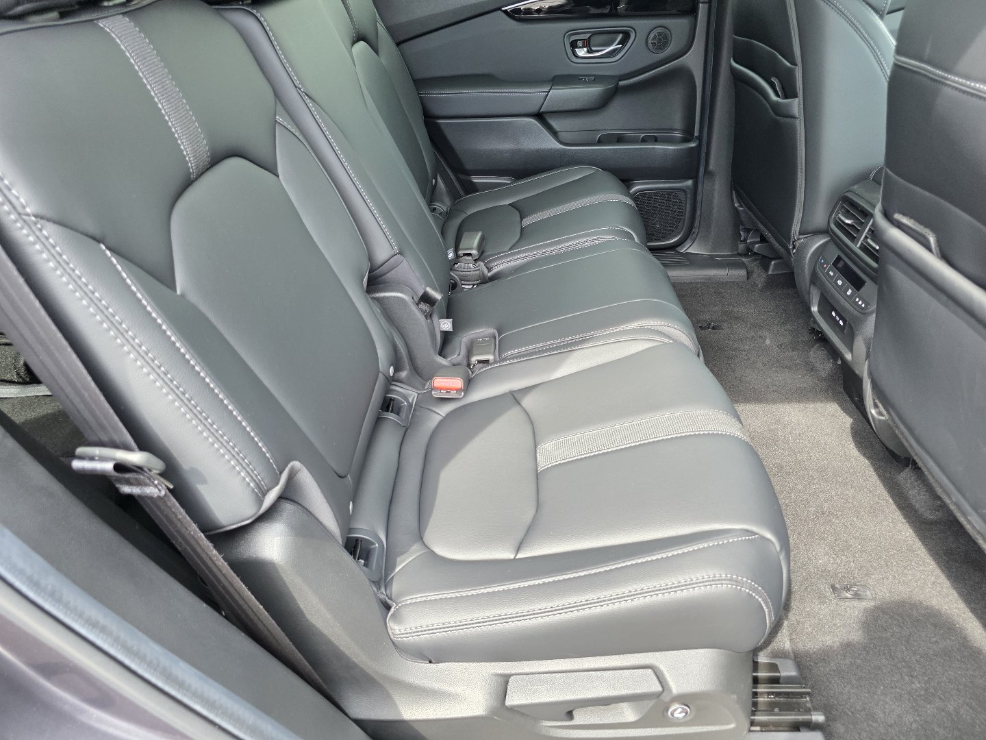 Certified 2025 Honda Pilot EX-L image 19