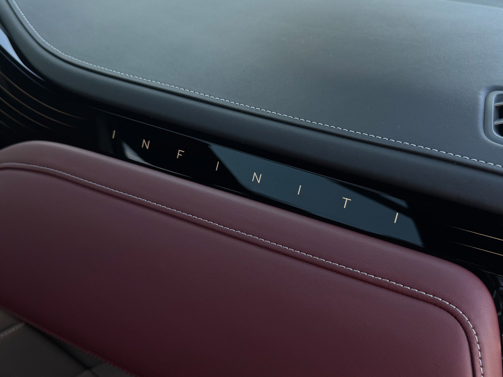 Used 2025 INFINITI QX80 Autograph w/ Autograph Exterior Package image 33