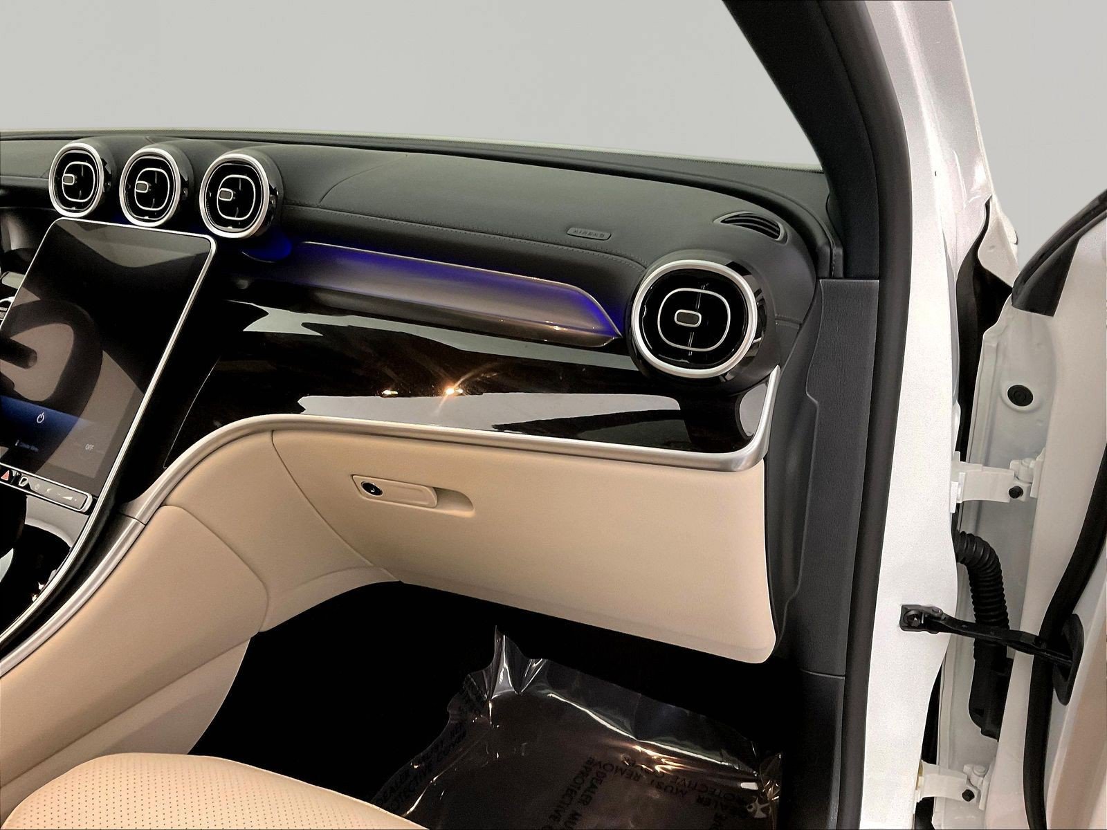 Certified 2023 Mercedes-Benz GLC 300 4MATIC image 26