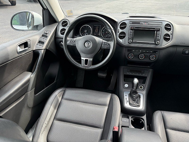 Used 2015 Volkswagen Tiguan SE FWD image 15