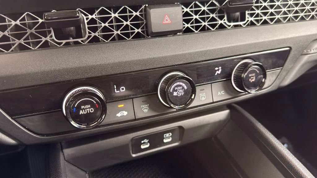 Certified 2023 Honda Accord LX image 28