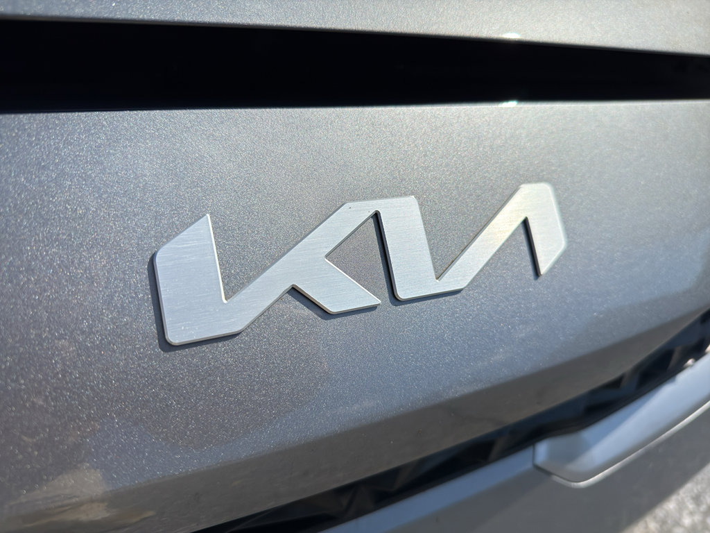 Used 2023 Kia Forte LXS w/ LXS Technology Package FWD image 31