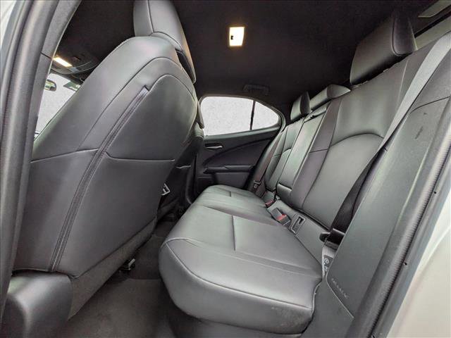 Used 2020 Lexus UX 250h image 18