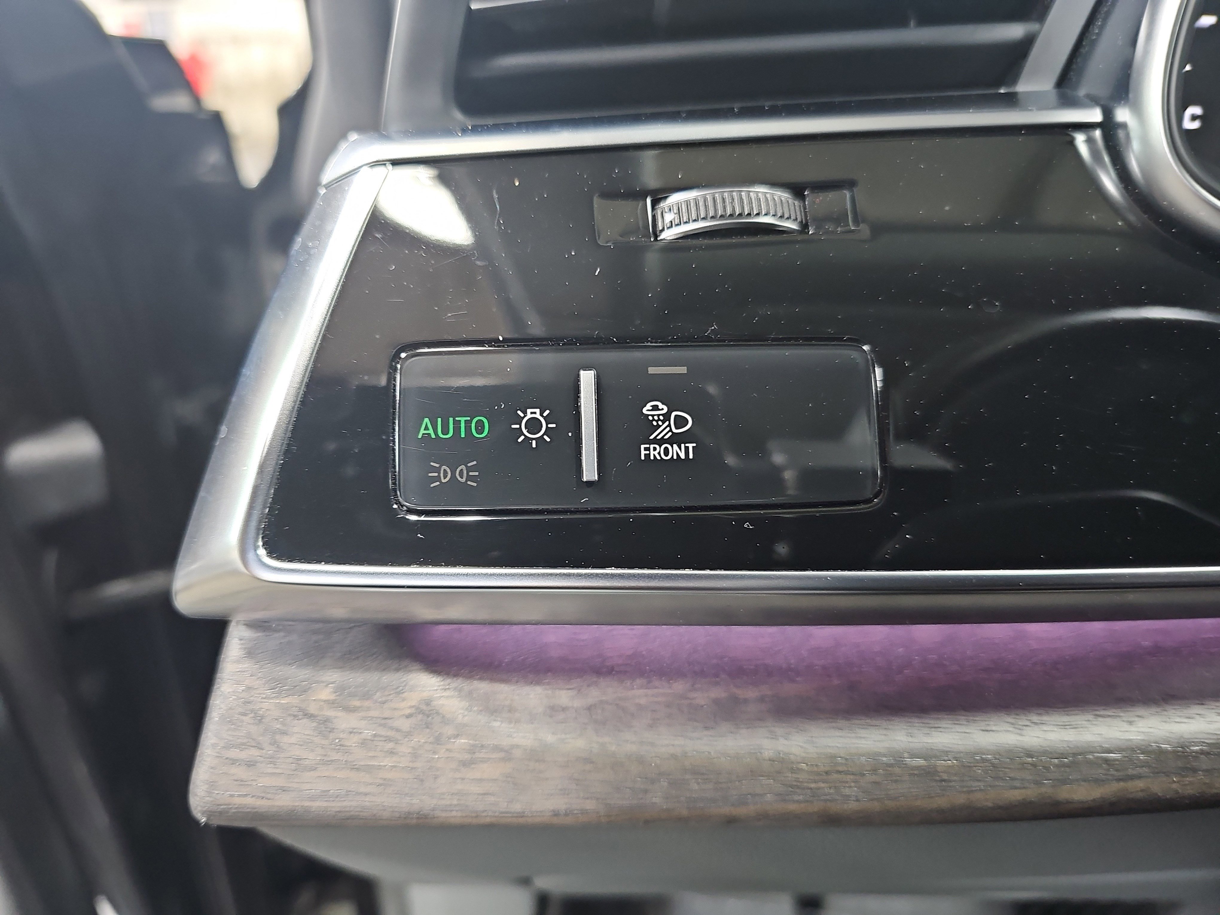 Used 2021 Audi Q8 Prestige image 26