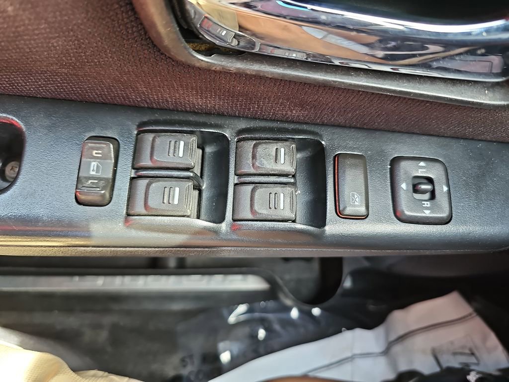 Used 2012 Chevrolet Colorado LT image 29