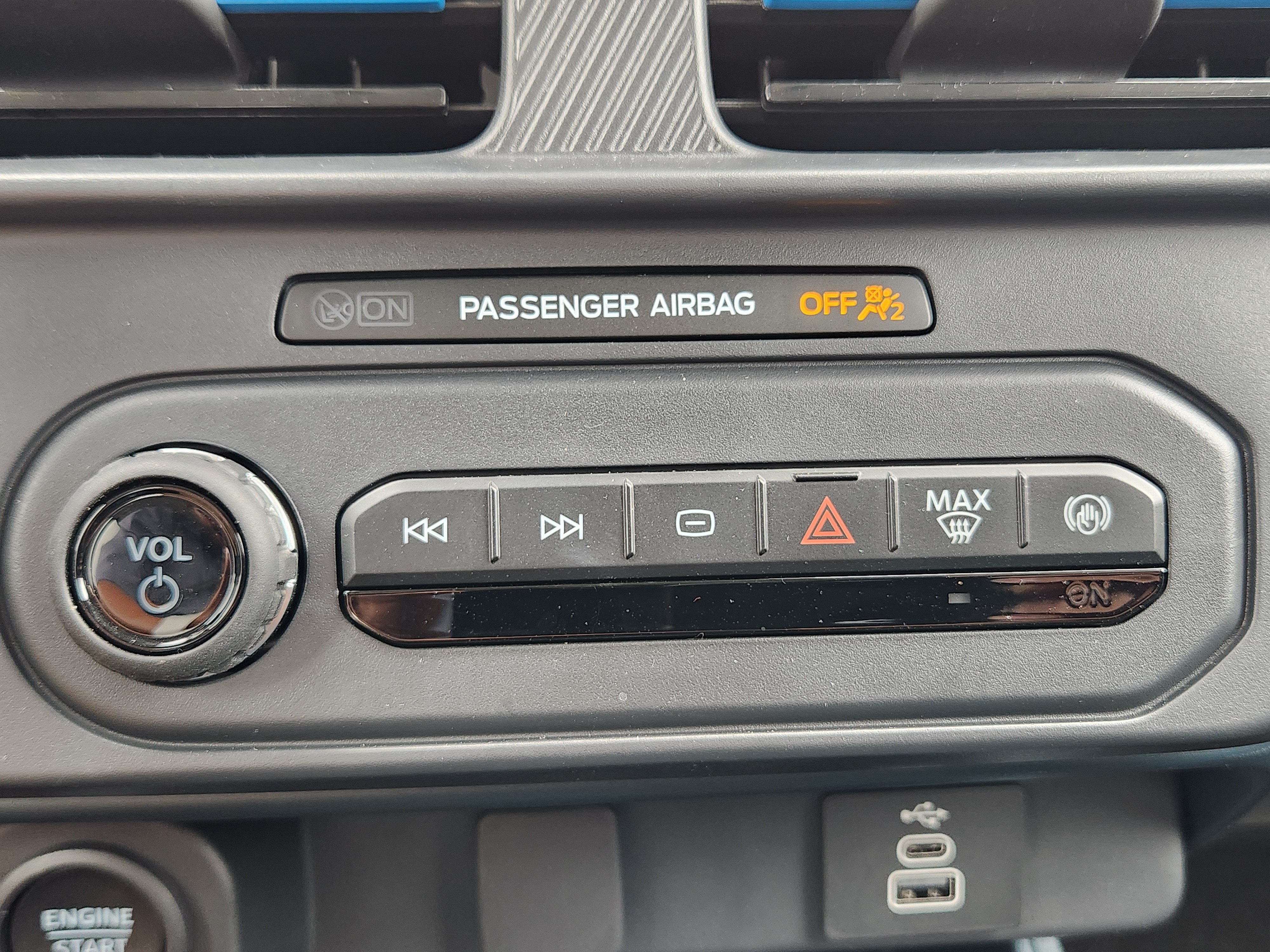 Used 2026 Ford Maverick Lobo AWD/4WD image 14