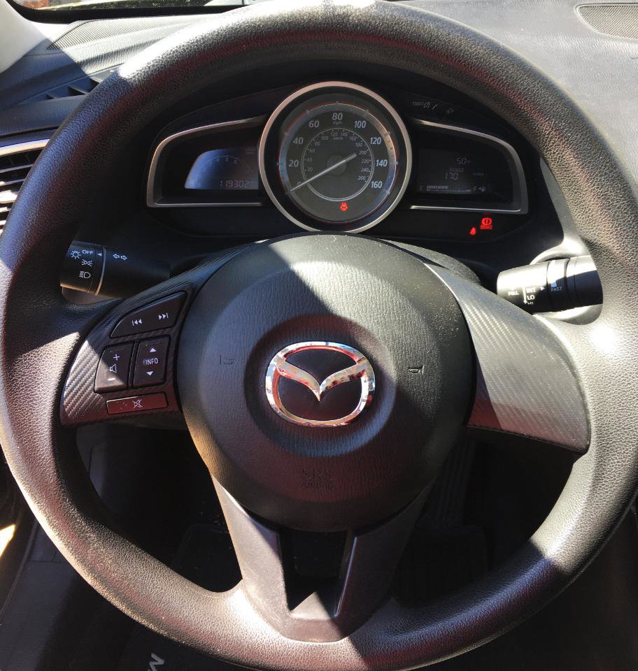 Used 2014 MAZDA MAZDA3 i SV image 11