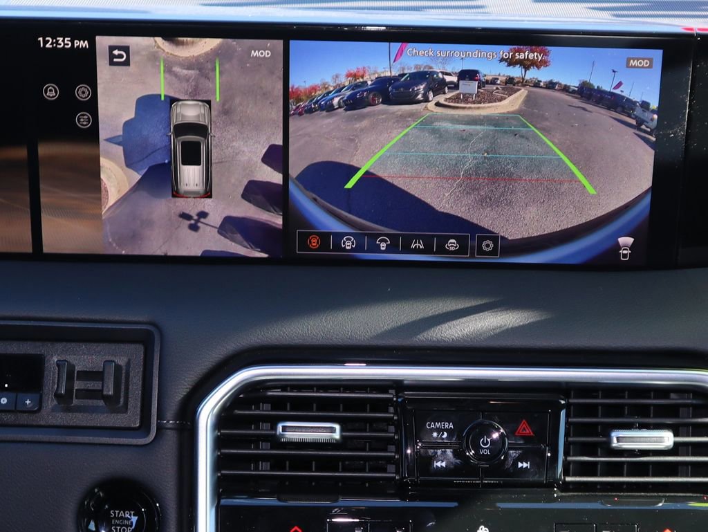 New 2025 Nissan Armada Platinum Reserve image 16