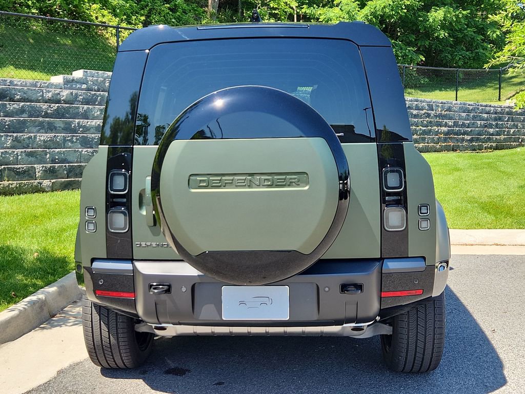 New 2026 Land Rover Defender 110 X-Dynamic SE AWD/4WD image 7