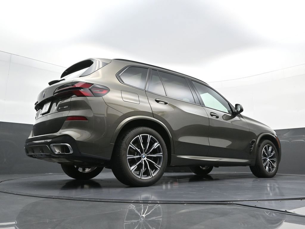 Used 2024 BMW X5 xDrive40i w/ Executive Package image 30