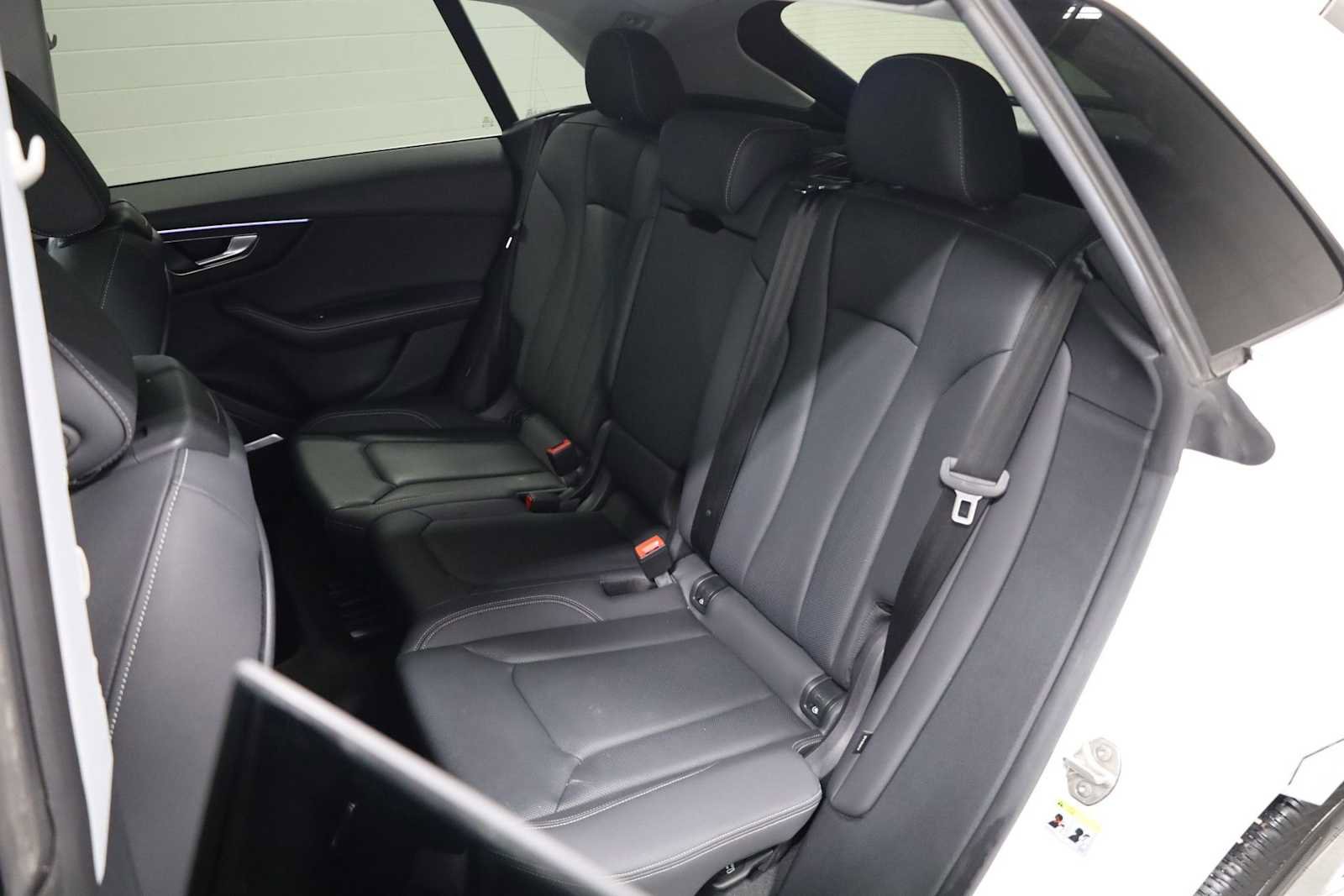 Certified 2023 Audi Q8 Premium Plus w/ Premium Plus Package image 33