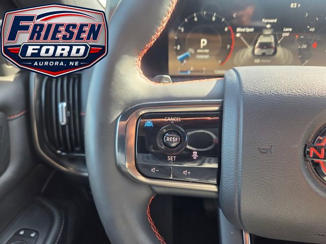 Used 2025 Nissan Armada PRO-4X AWD/4WD image 16