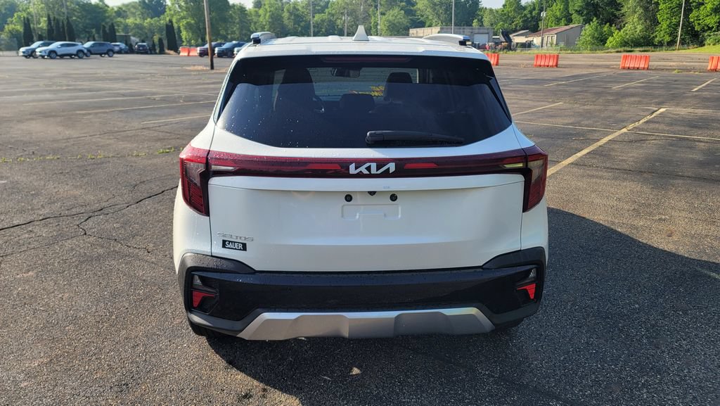 Used 2025 Kia Seltos EX w/ EX Sunroof Package FWD image 10