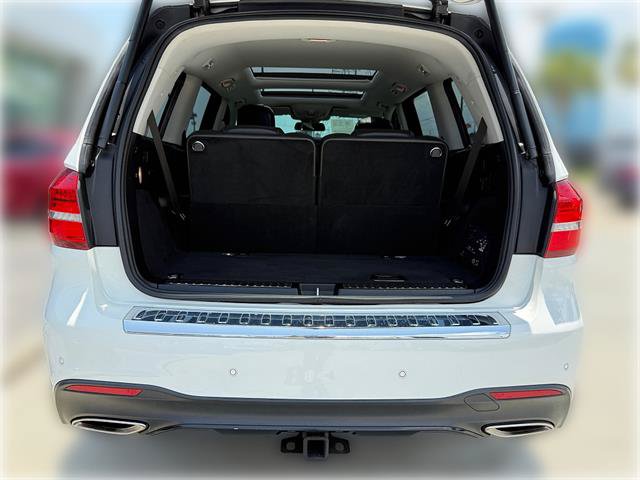 Used 2018 Mercedes-Benz GLS 550 4MATIC w/ Driver Assistance Package image 8