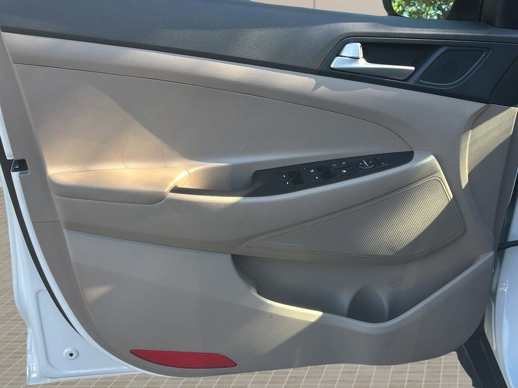 Used 2020 Hyundai Tucson Value FWD image 11