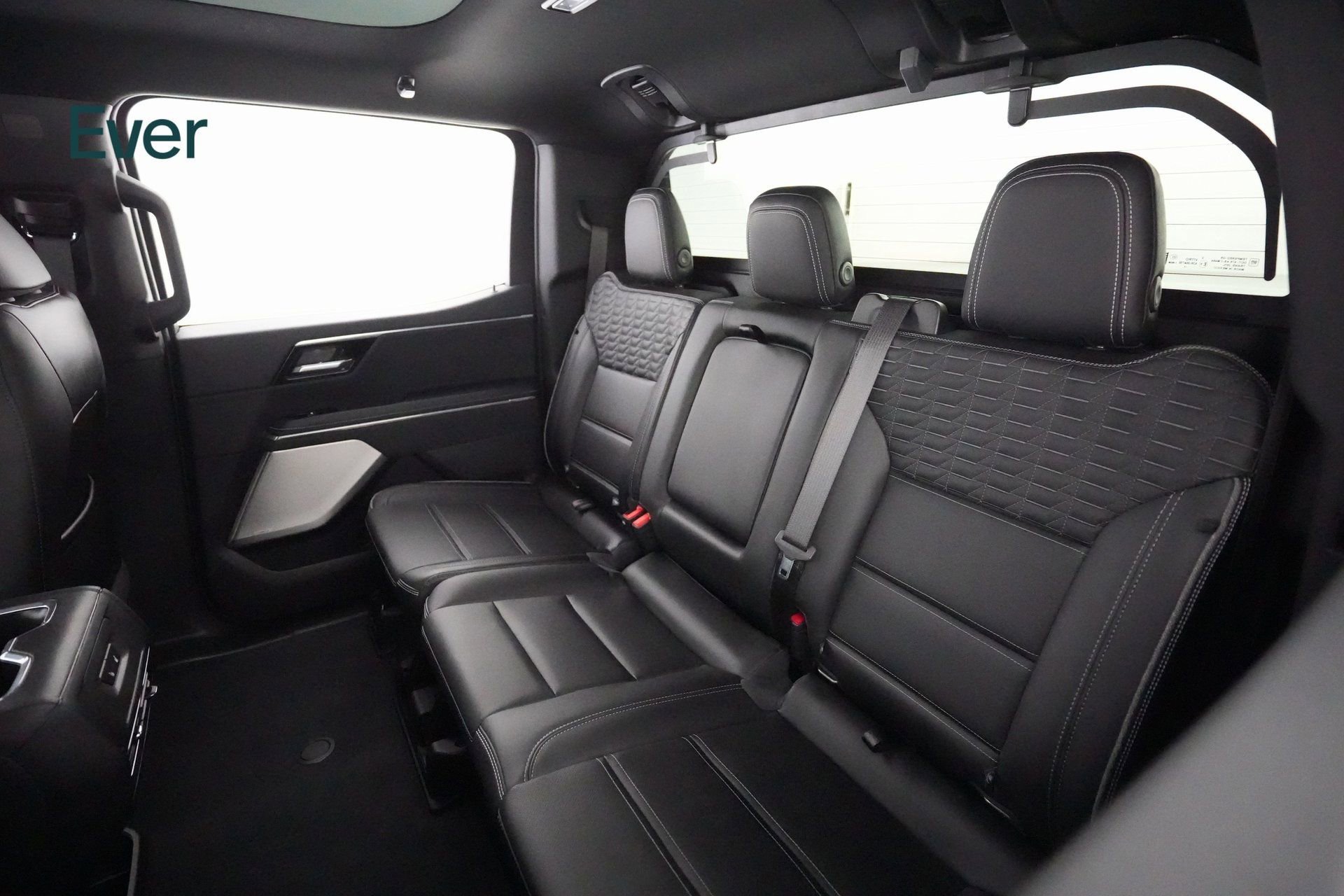 Used 2024 GMC Sierra EV Denali image 5