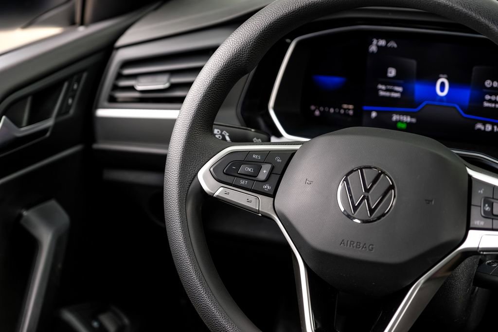 Used 2022 Volkswagen Jetta Sport image 26
