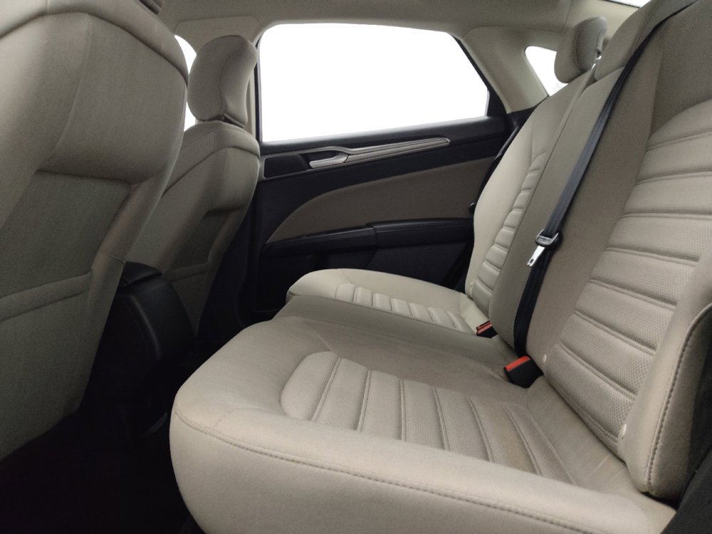 Used 2019 Ford Fusion S image 18