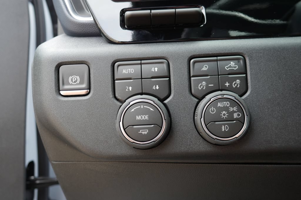 New 2026 Chevrolet Silverado 1500 High Country AWD/4WD image 30