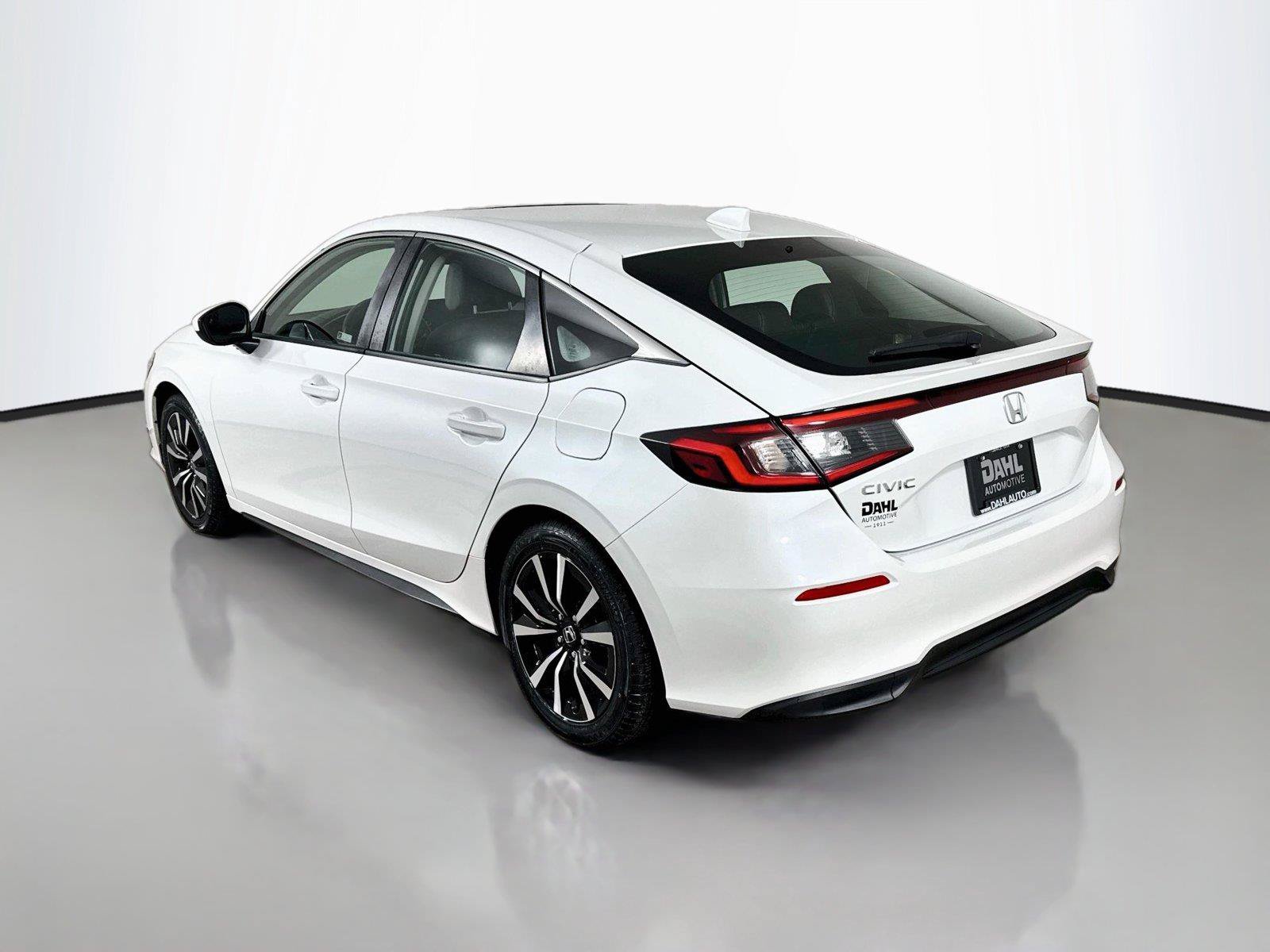 Used 2024 Honda Civic EX-L image 10