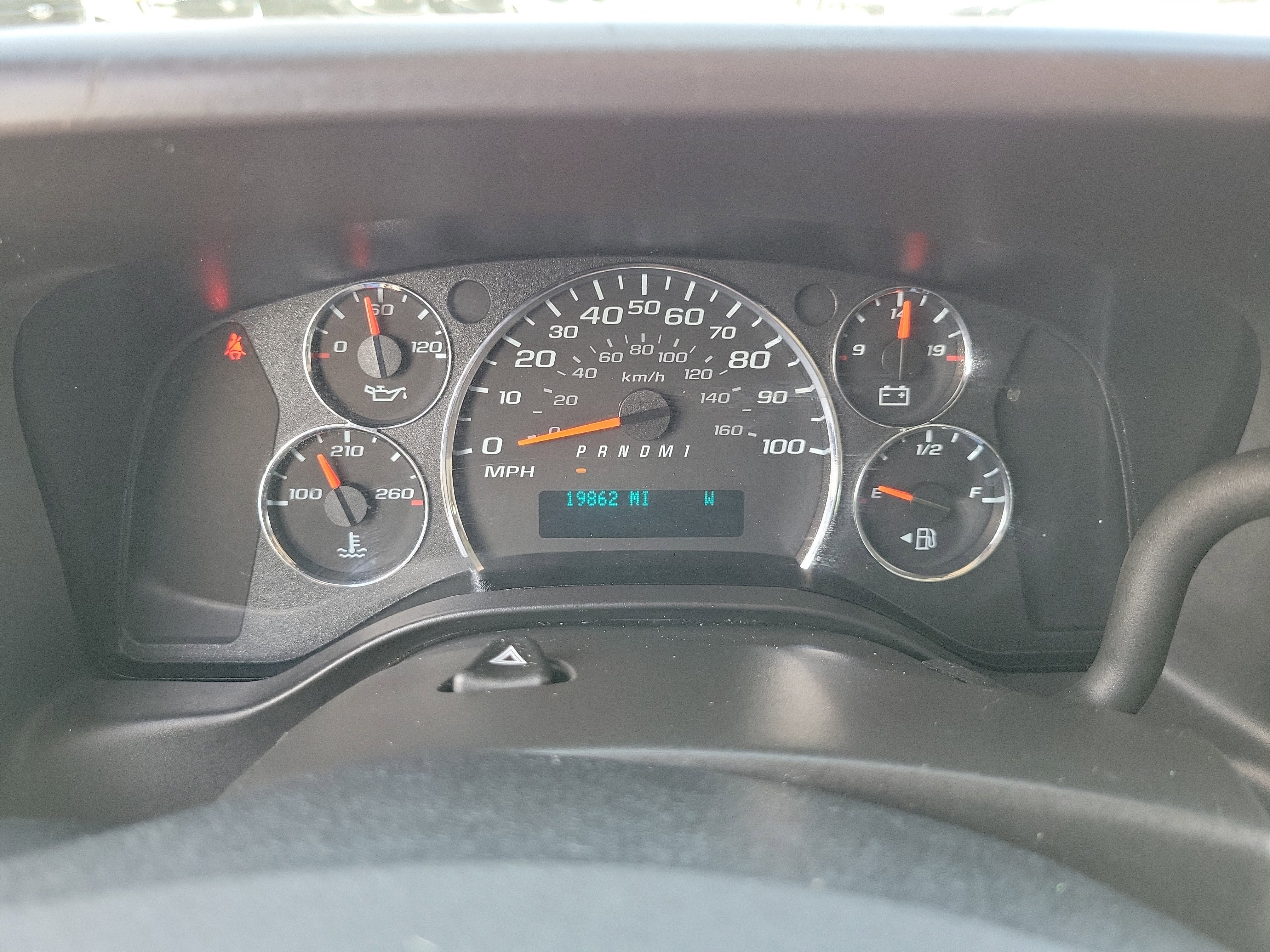 Used 2025 Chevrolet Express 3500 LT w/ LT Preferred Equipment Group RWD image 29