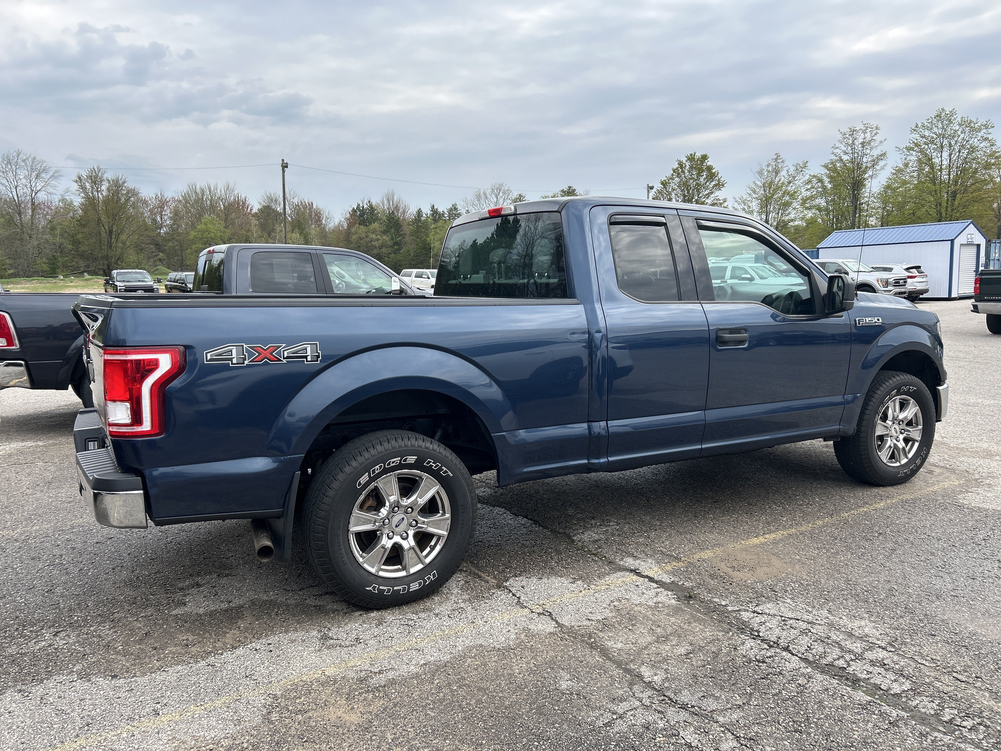 Used 2017 Ford F150 XLT AWD/4WD image 3