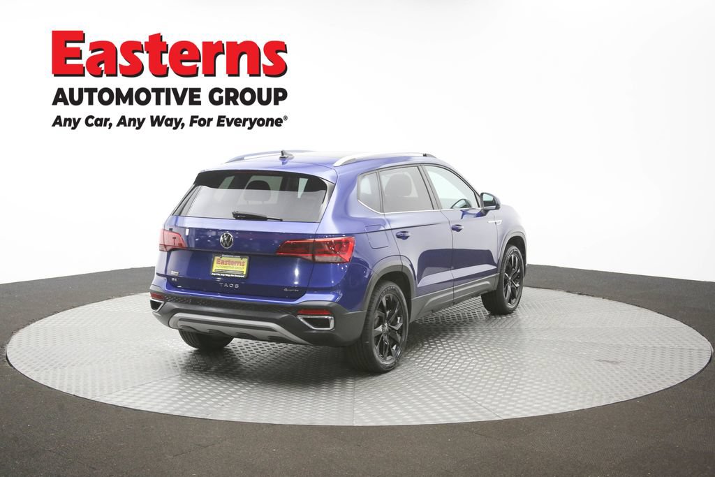 Used 2022 Volkswagen Taos SE w/ Panoramic Sunroof Package FWD image 40