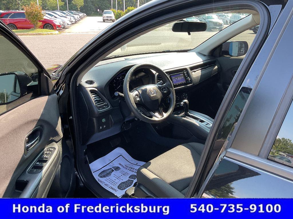 Certified 2019 Honda HR-V LX image 29