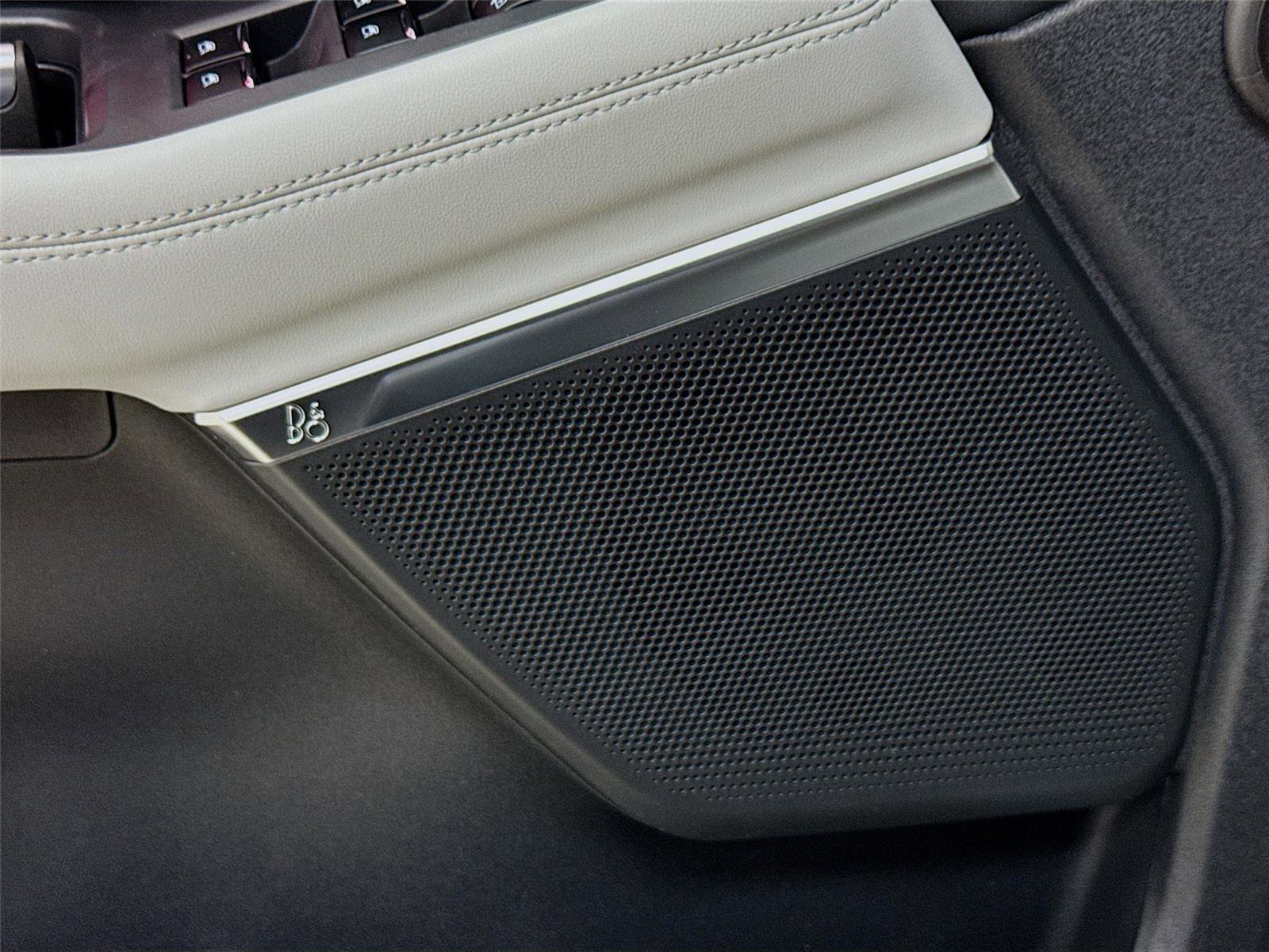 New 2025 Ford Expedition Platinum w/ Platinum Ultimate Package image 18