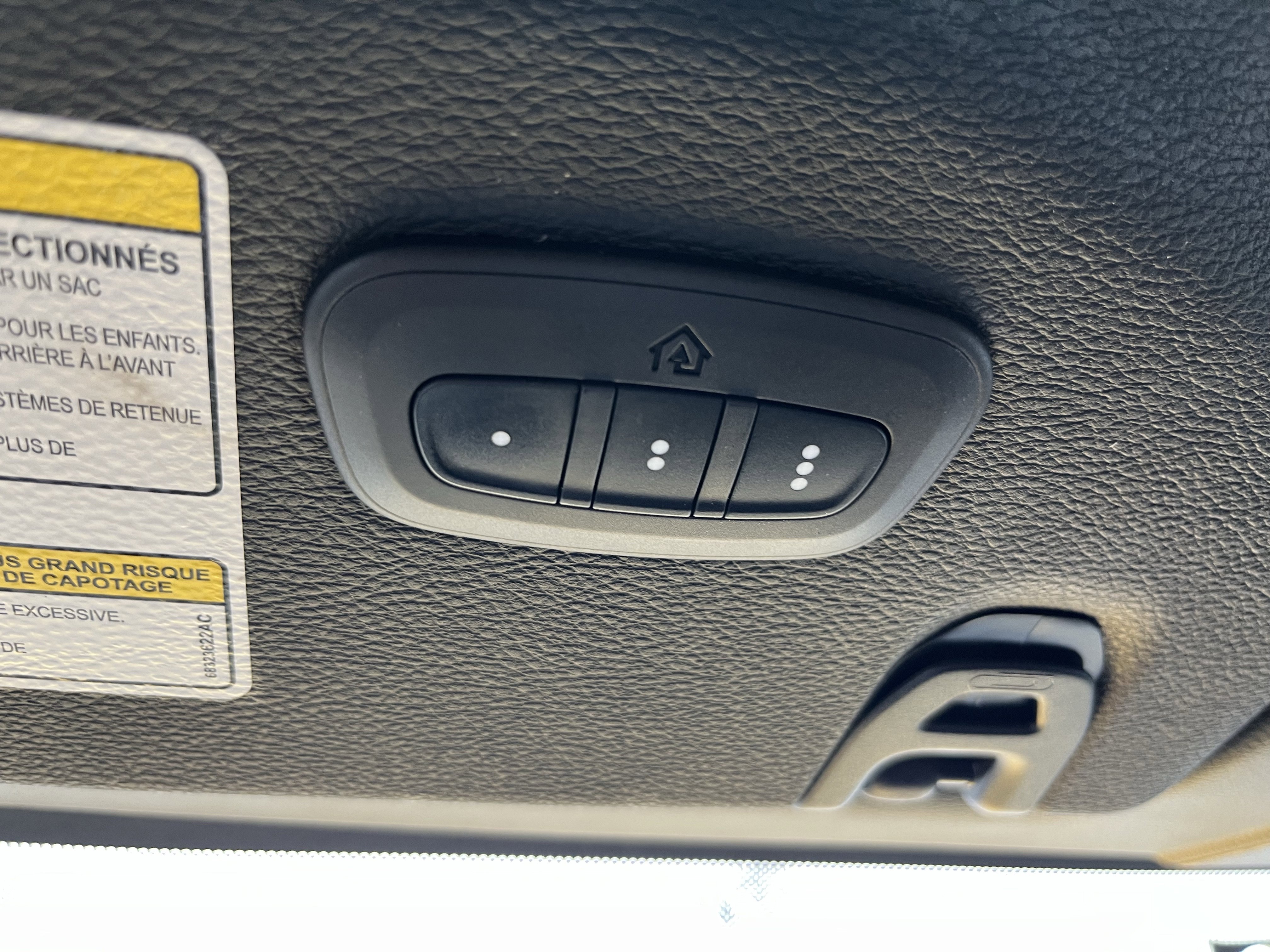 Used 2021 Jeep Wrangler Unlimited Sahara w/ Dual Top Group image 33