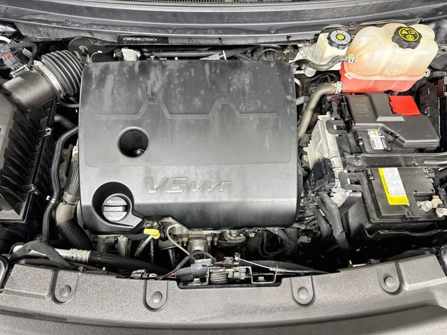 Used 2018 Chevrolet Traverse LT FWD image 31