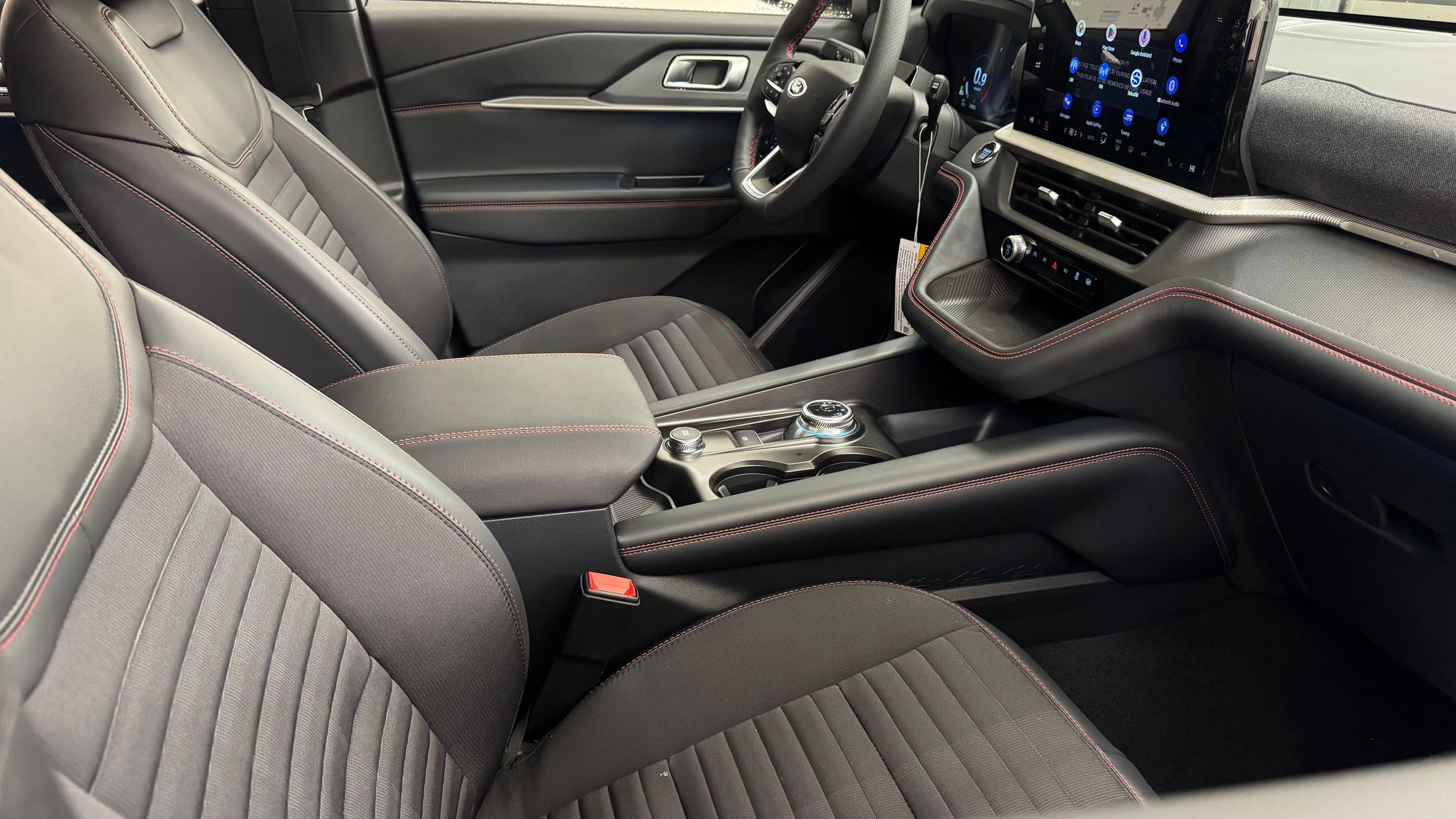 New 2026 Ford Explorer ST-Line w/ ST-Line Street Pack image 25