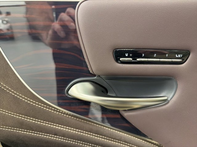 Used 2018 Lexus LS 500 500 Base image 11