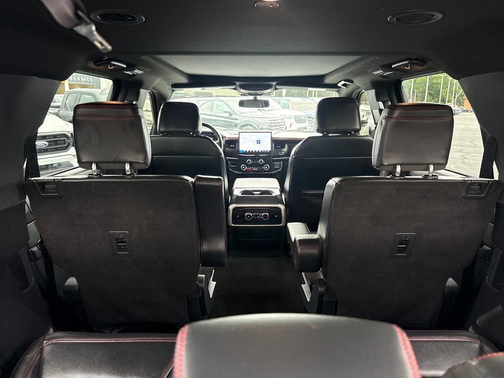Used 2024 Ford Expedition Limited AWD/4WD image 13
