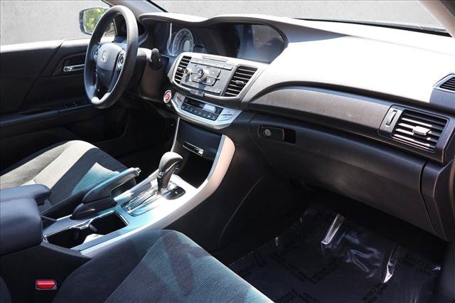 Used 2013 Honda Accord EX image 29