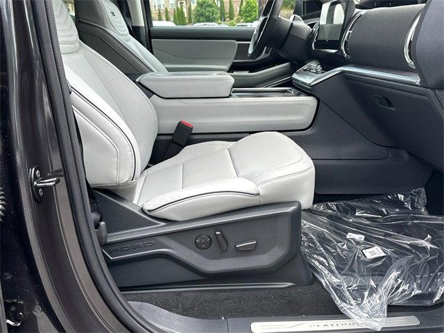 New 2025 Ford Expedition Platinum w/ Platinum Ultimate Package image 13