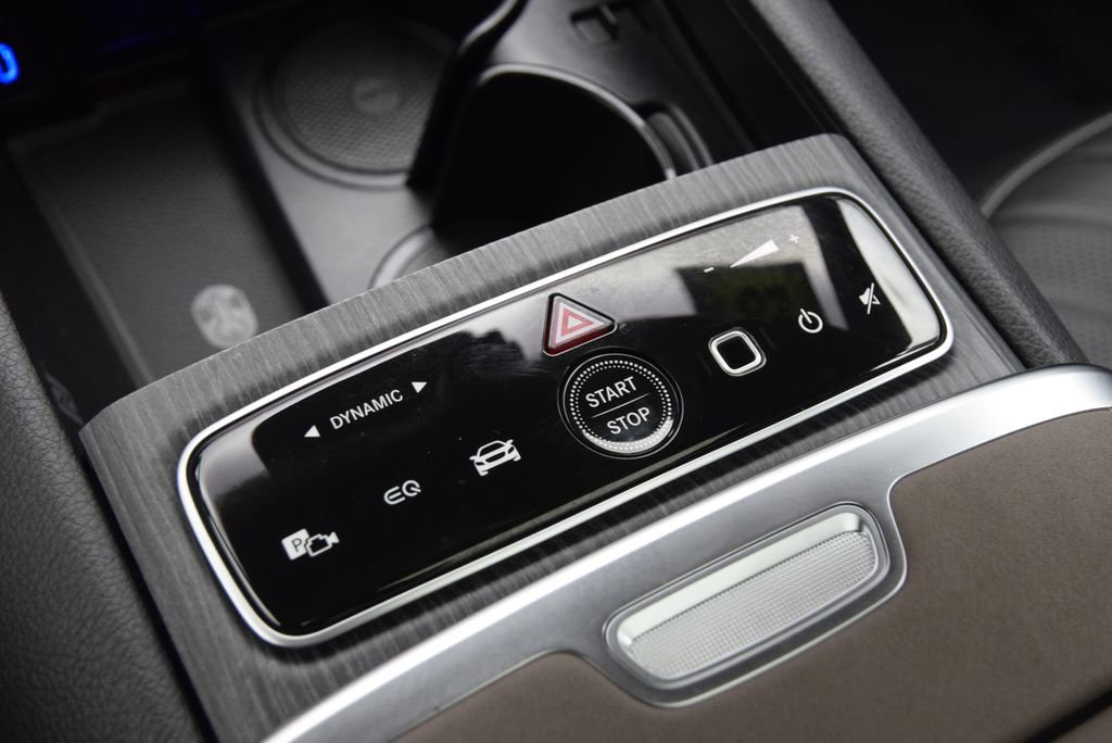 Used 2023 Mercedes-Benz EQS 580 4MATIC Sedan image 29